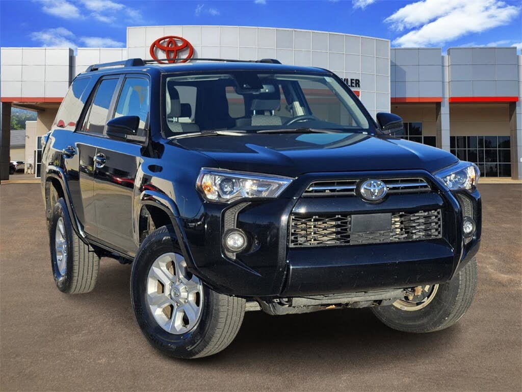 2023 Toyota 4Runner SR5 4WD