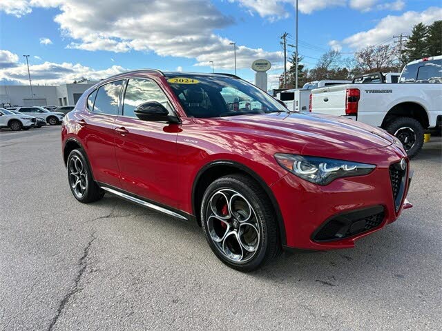2024 Alfa Romeo Stelvio Veloce AWD