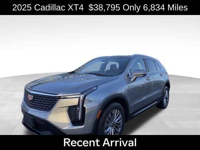2025 Cadillac XT4 Premium Luxury AWD