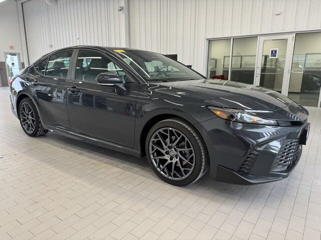 2025 Toyota Camry SE AWD
