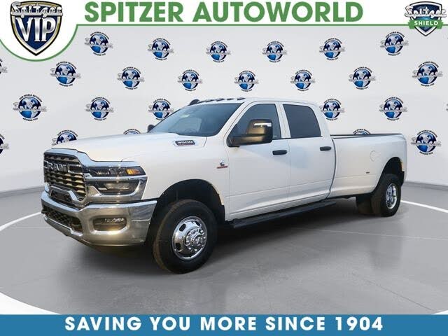 2026 RAM 3500 Tradesman Crew Cab LB DRW 4WD