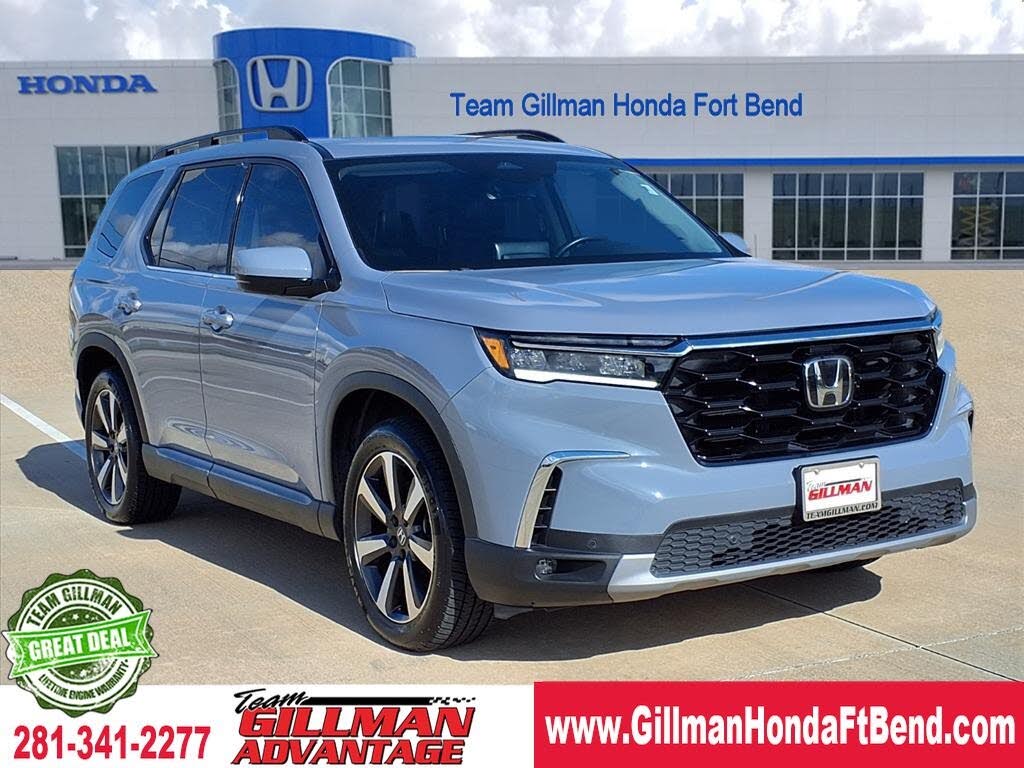 2023 Honda Pilot Touring FWD