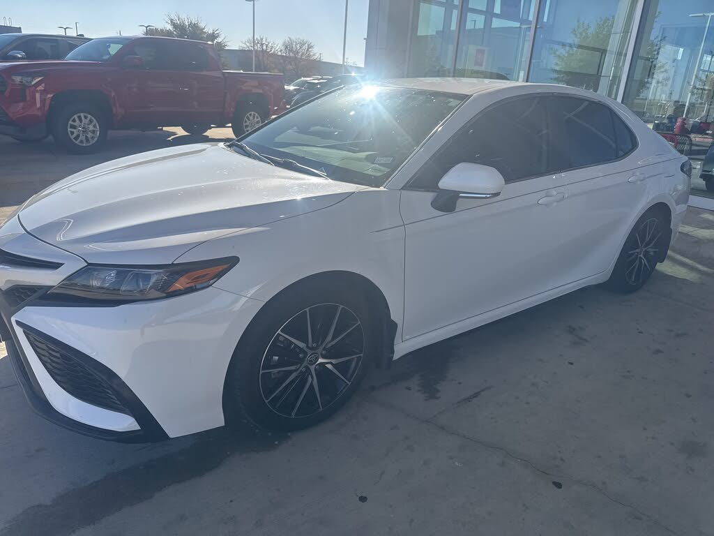 2023 Toyota Camry SE FWD