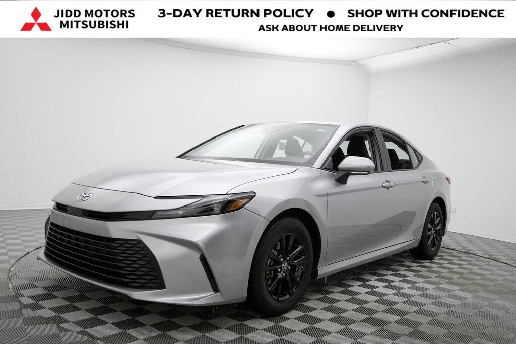 2025 Toyota Camry LE FWD