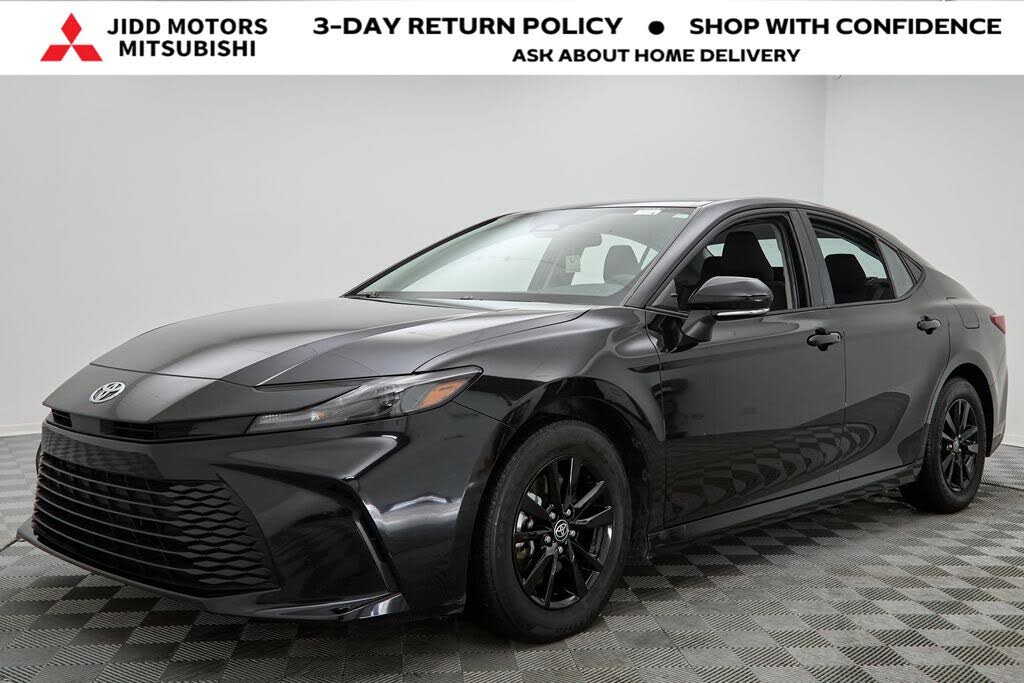 2025 Toyota Camry LE FWD