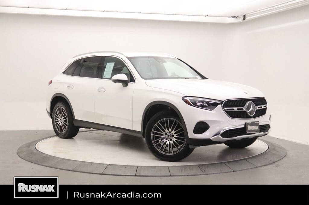 2026 Mercedes-Benz GLC 300 RWD