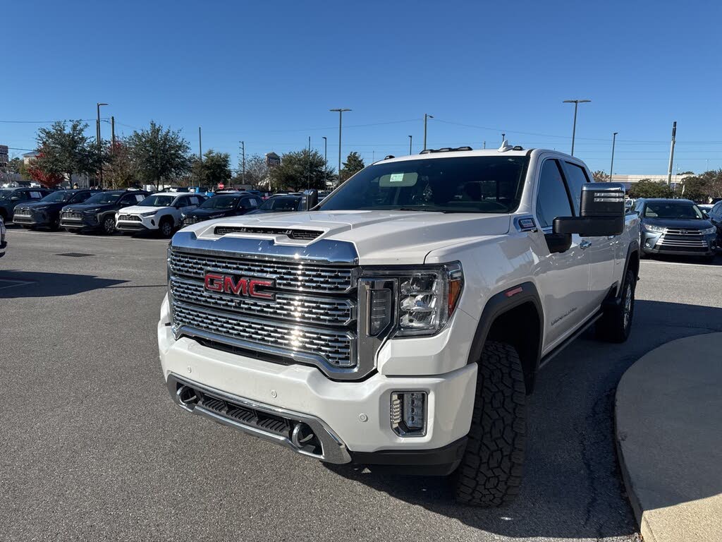 2023 GMC Sierra 2500HD Denali Crew Cab 4WD