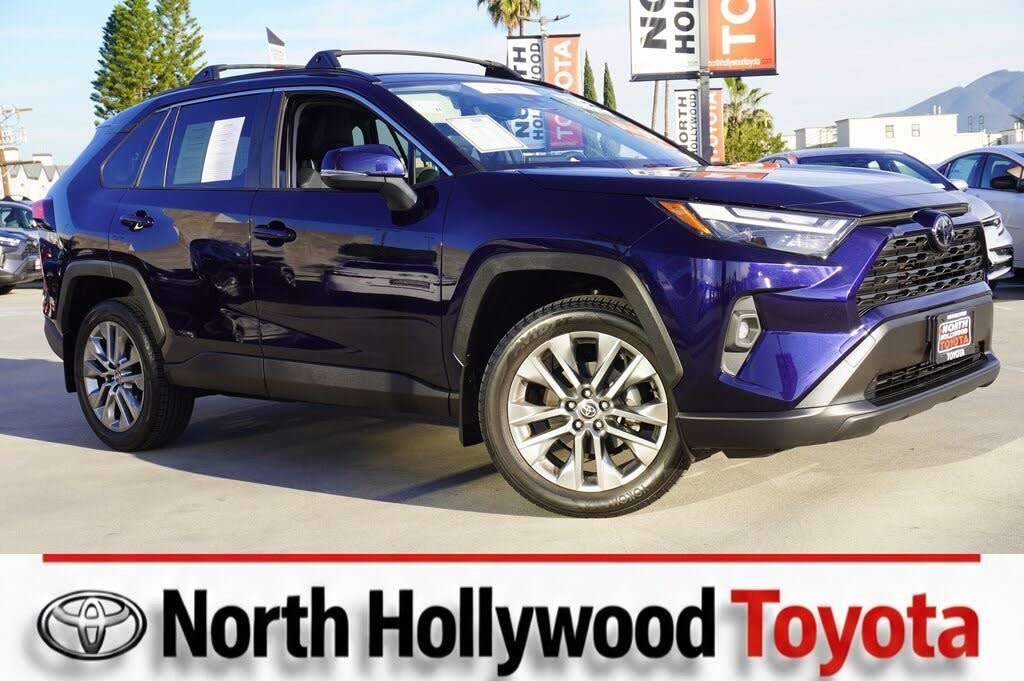2023 Toyota RAV4 XLE Premium FWD