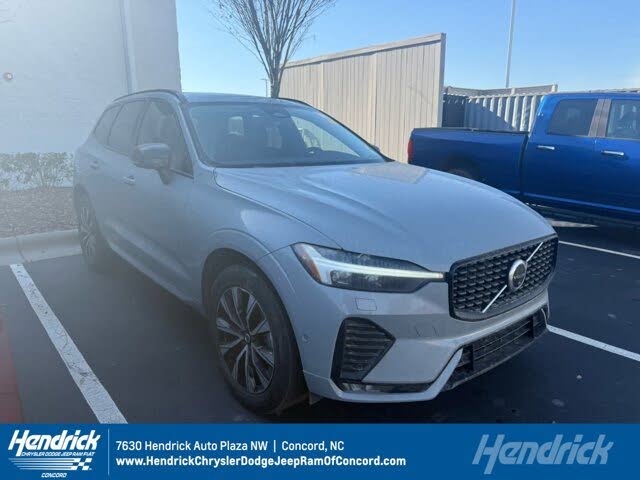 2025 Volvo XC60 B5 Plus Dark Theme AWD