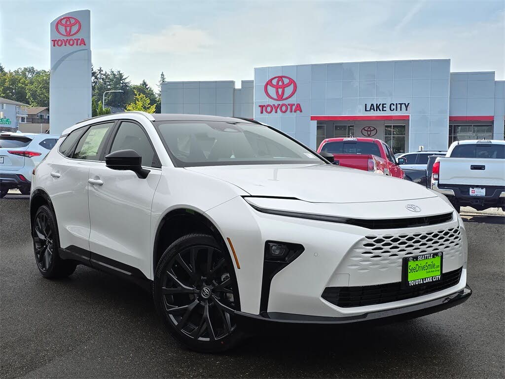 2025 Toyota Crown Signia Limited AWD