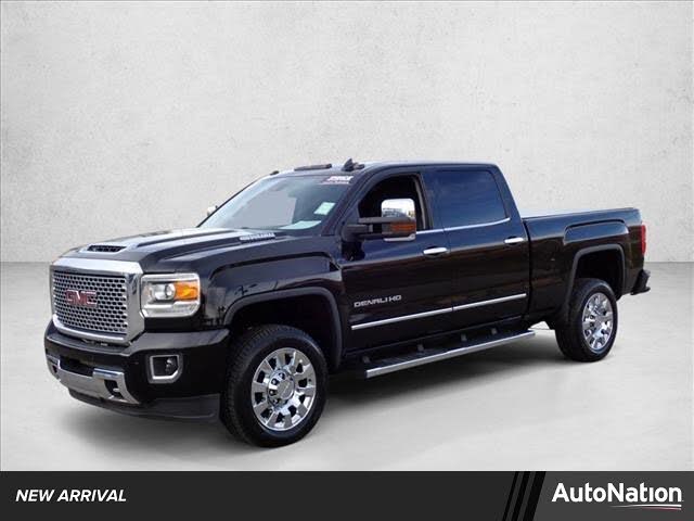 2017 GMC Sierra 2500HD Denali Crew Cab SB 4WD