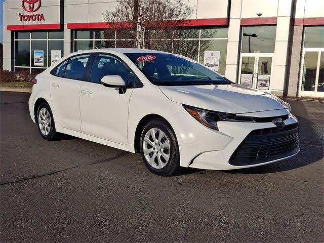 2024 Toyota Corolla LE FWD
