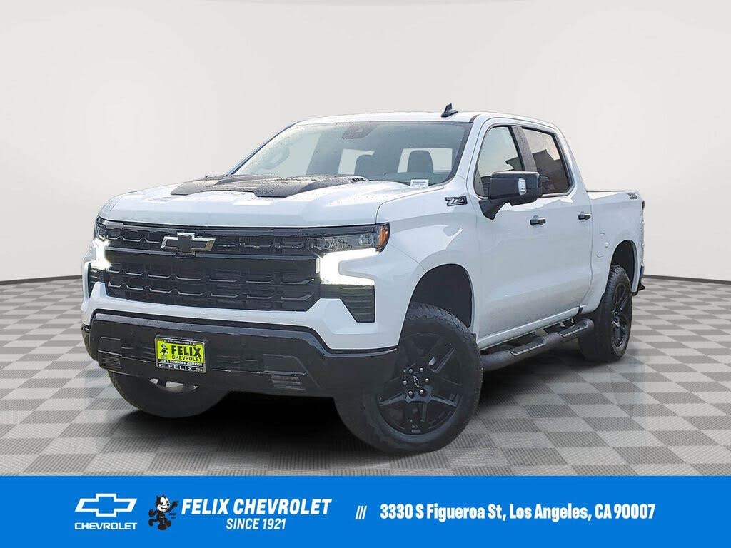 2026 Chevrolet Silverado 1500 LT Trail Boss Crew Cab 4WD