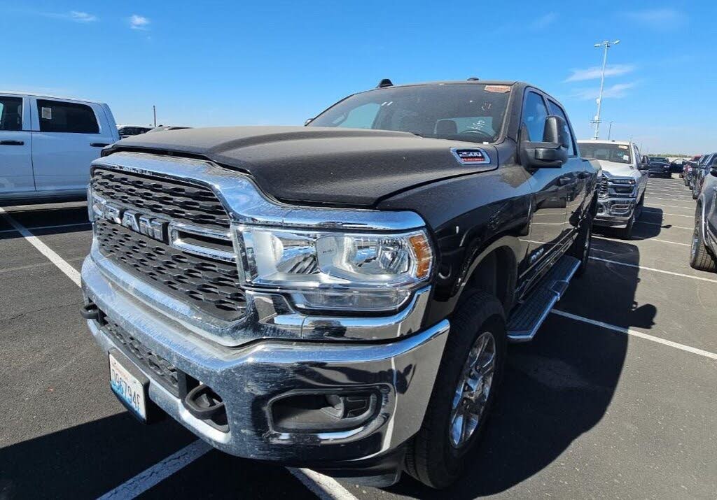 2024 RAM 2500 Big Horn Crew Cab 4WD