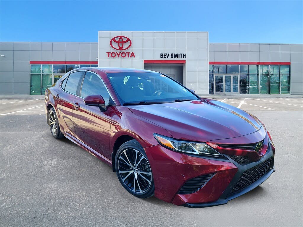 2018 Toyota Camry SE