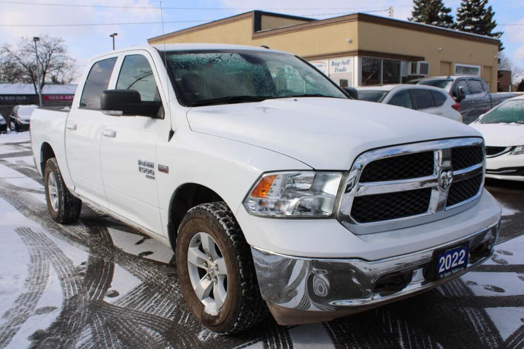 2022 RAM 1500 Classic SLT Crew Cab 4WD