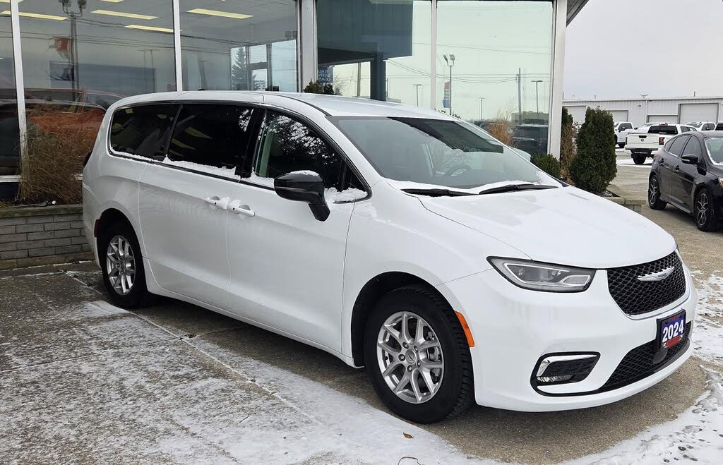 2024 Chrysler Pacifica Touring L FWD