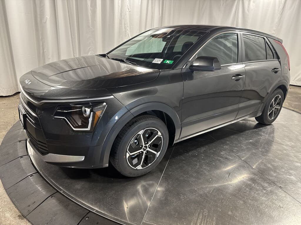 2025 Kia Niro LX FWD