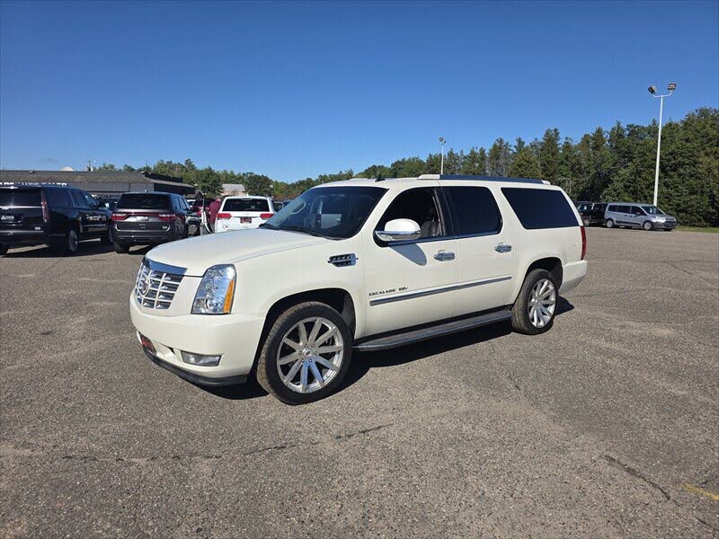 2013 Cadillac Escalade ESV Luxury 4WD