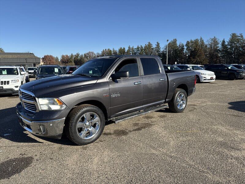 2017 RAM 1500 SLT Crew Cab 4WD