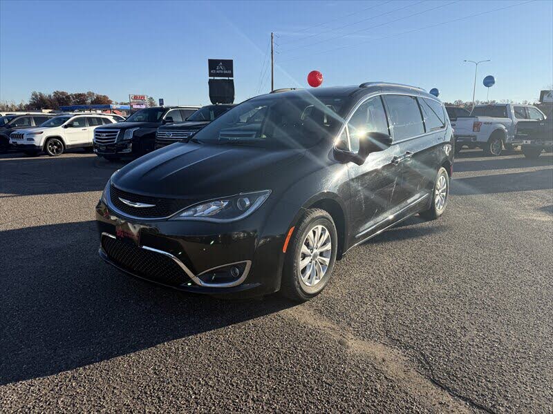2018 Chrysler Pacifica Touring L FWD