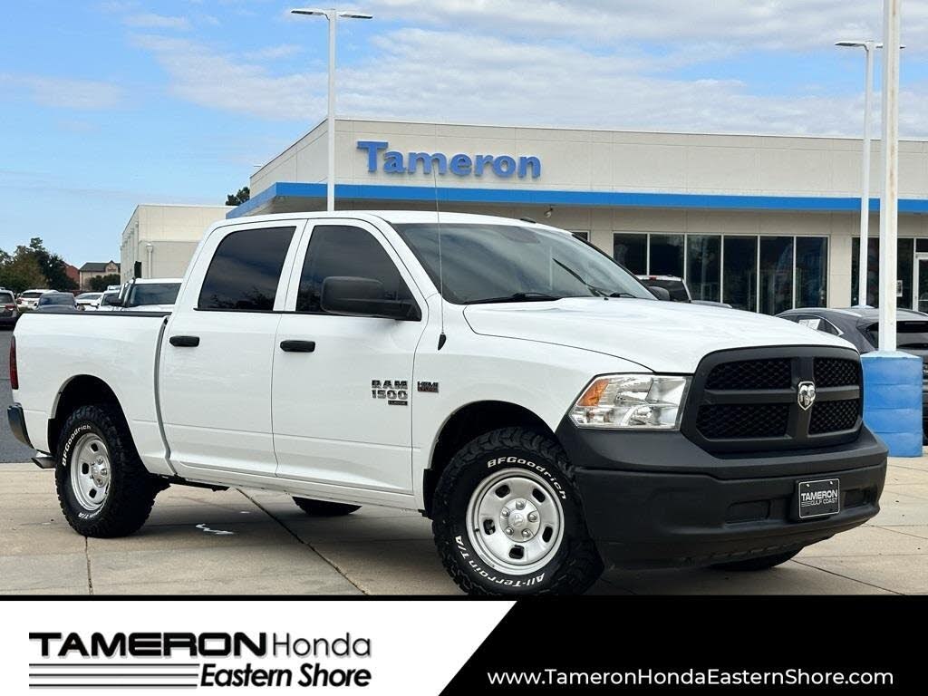 2022 RAM 1500 Classic Tradesman Crew Cab 4WD