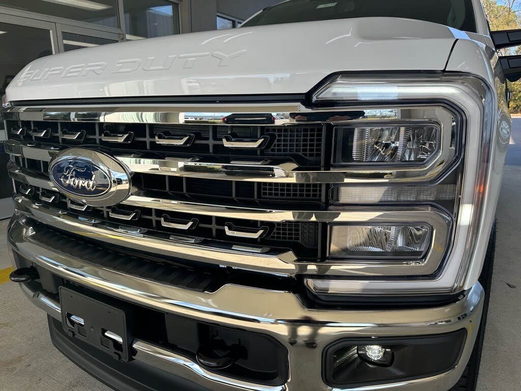 2026 Ford F-250 Super Duty Lariat Crew Cab 4WD