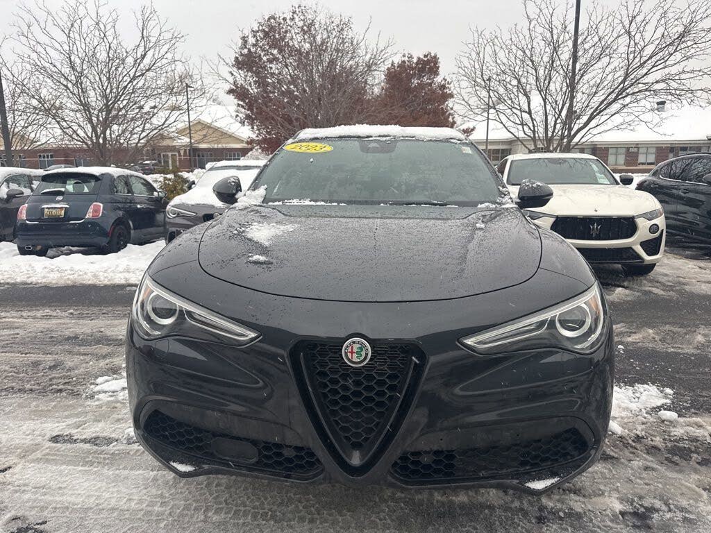 2023 Alfa Romeo Stelvio Veloce AWD