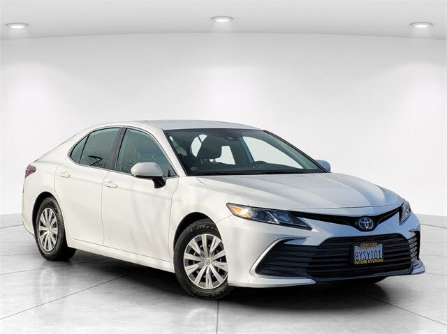 2022 Toyota Camry Hybrid LE FWD