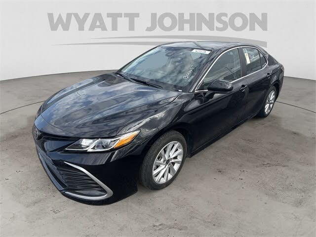 2024 Toyota Camry LE FWD