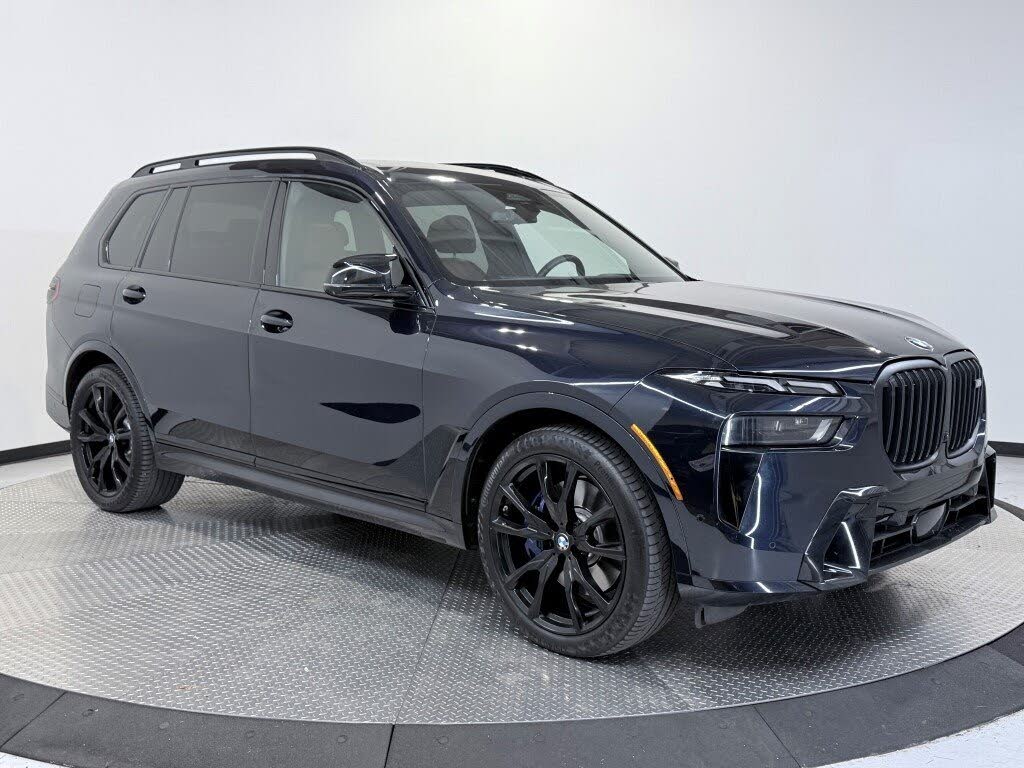 2024 BMW X7 M60i AWD