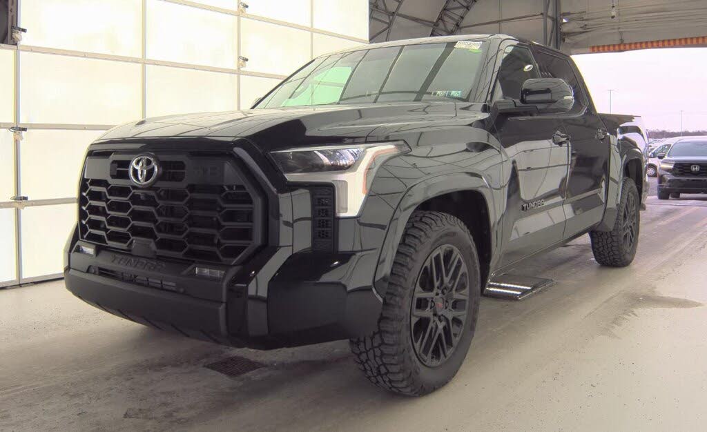 2024 Toyota Tundra SR5 CrewMax Cab 4WD