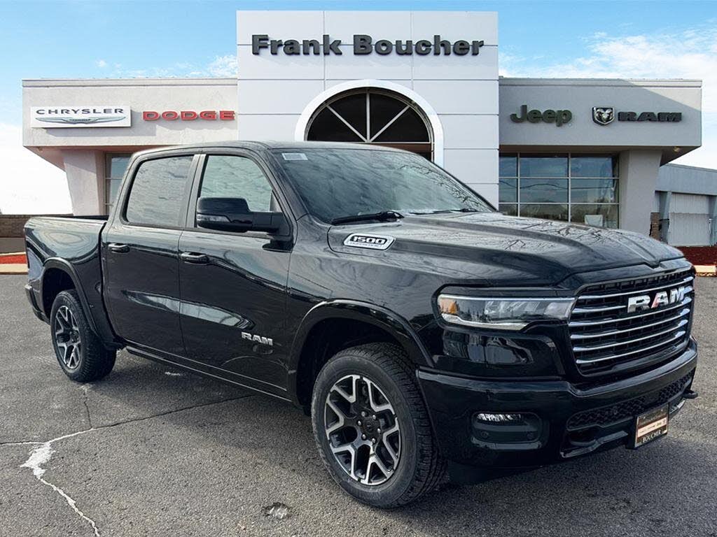 2026 RAM 1500 Laramie Crew Cab 4WD