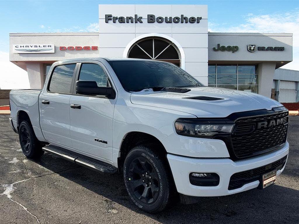 2026 RAM 1500 Express Crew Cab 4WD