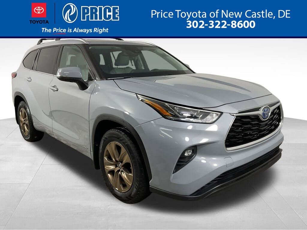 2022 Toyota Highlander Hybrid Bronze Edition AWD