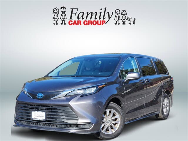 2024 Toyota Sienna LE 8-Passenger FWD