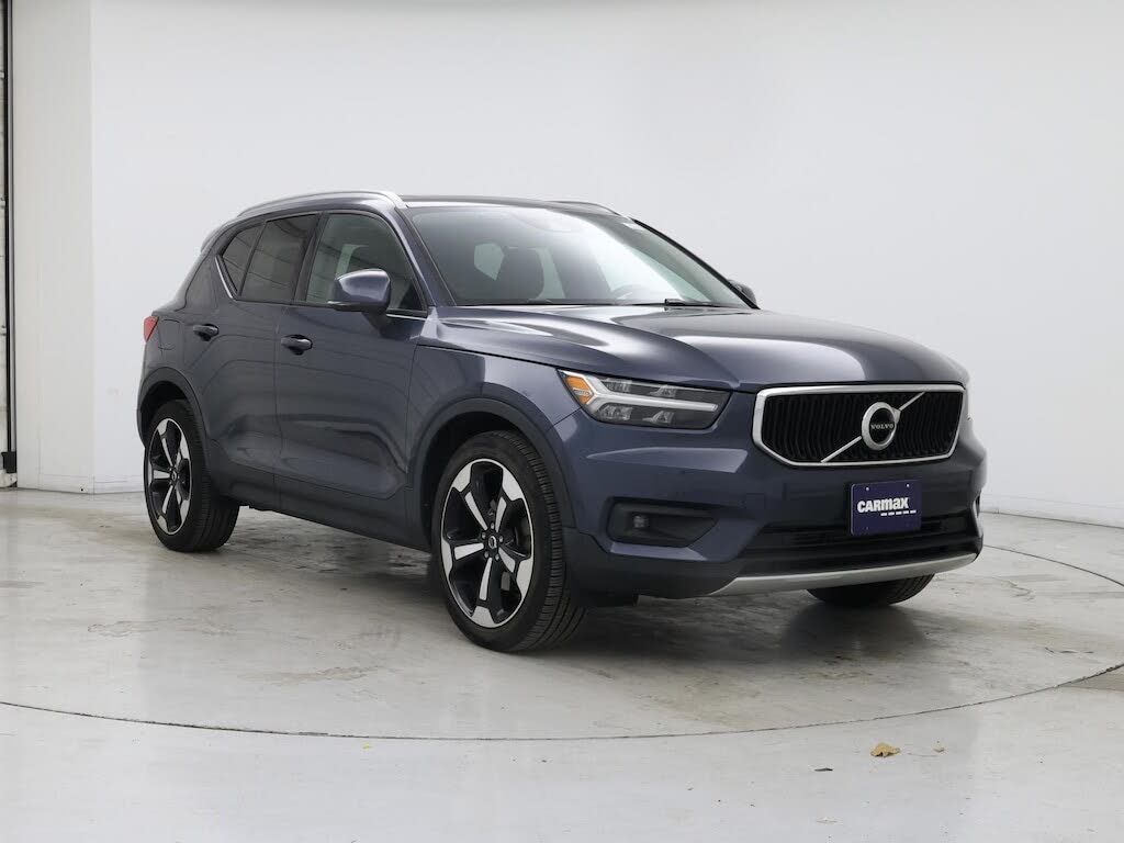 2021 Volvo XC40 T5 Momentum AWD