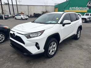 Toyota RAV4 XLE FWD