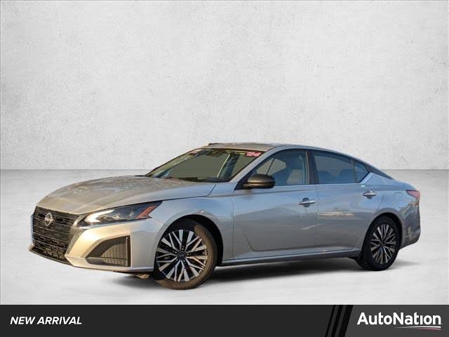 2024 Nissan Altima 2.5 SV FWD