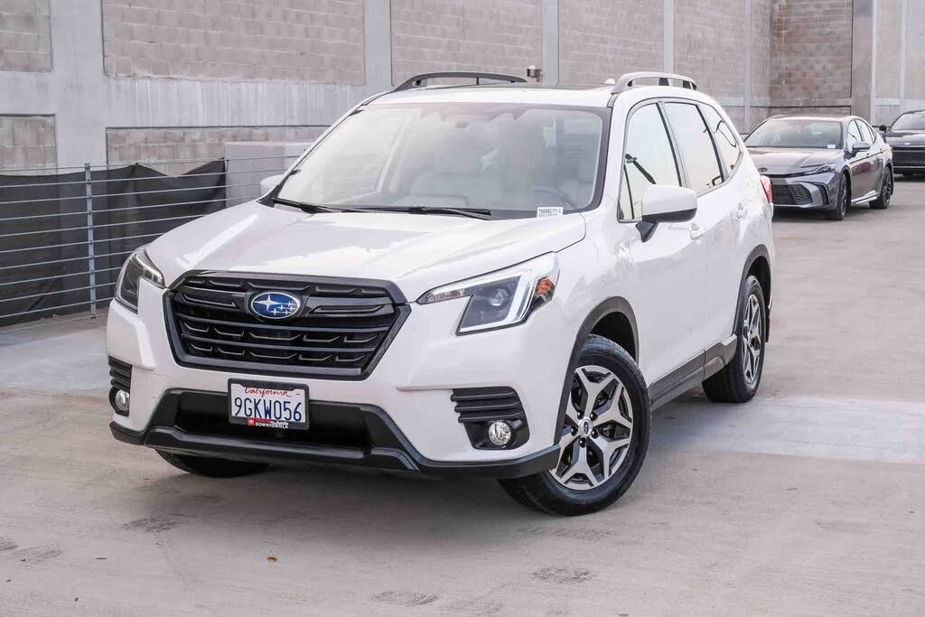 2023 Subaru Forester Premium Crossover AWD