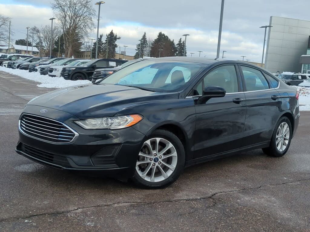 2020 Ford Fusion SE FWD