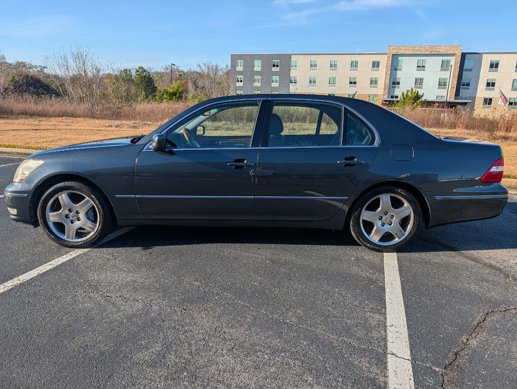 2005 Lexus LS 430 RWD