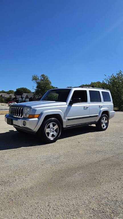2009 Jeep Commander Sport