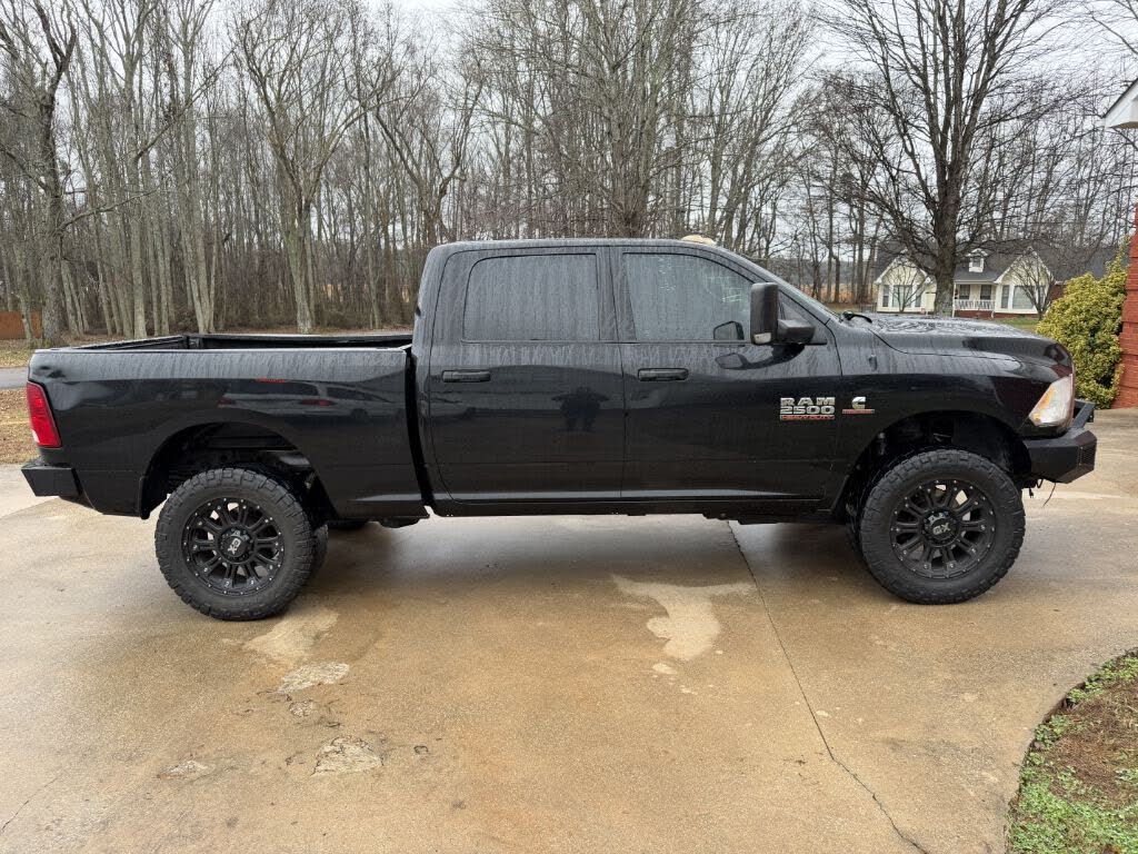 2014 RAM 2500 Tradesman Crew Cab 4WD