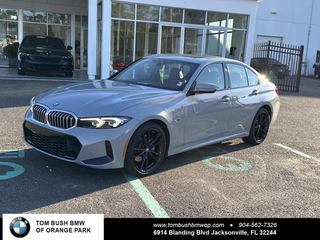 2023 BMW 3 Series 330e Hybrid Plug-in RWD