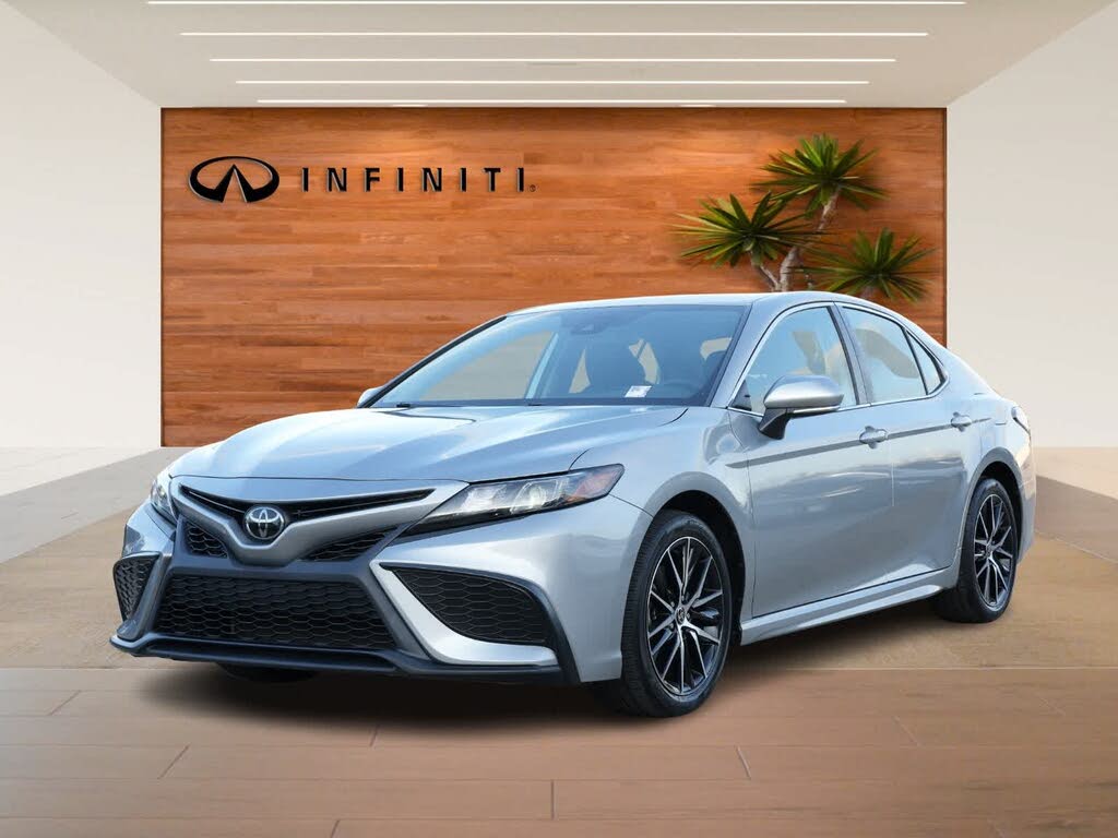 2023 Toyota Camry SE FWD