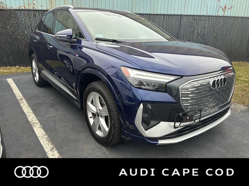 2024 Audi Q4 e-tron quattro Premium Plus 50