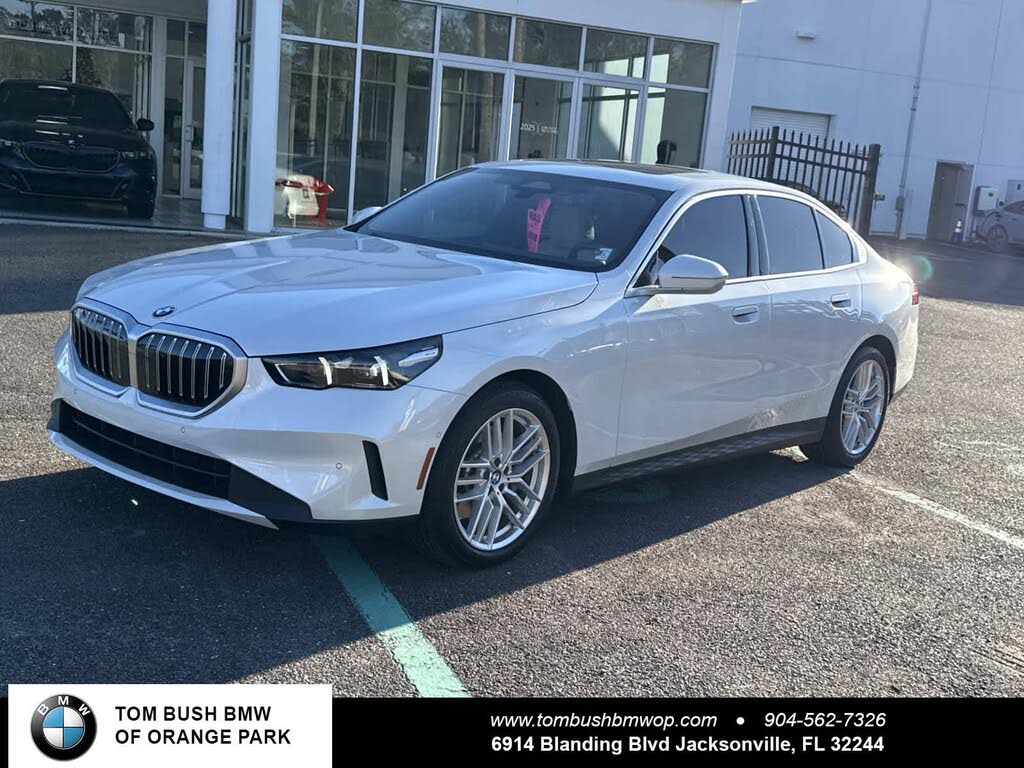 2025 BMW 5 Series 530i RWD