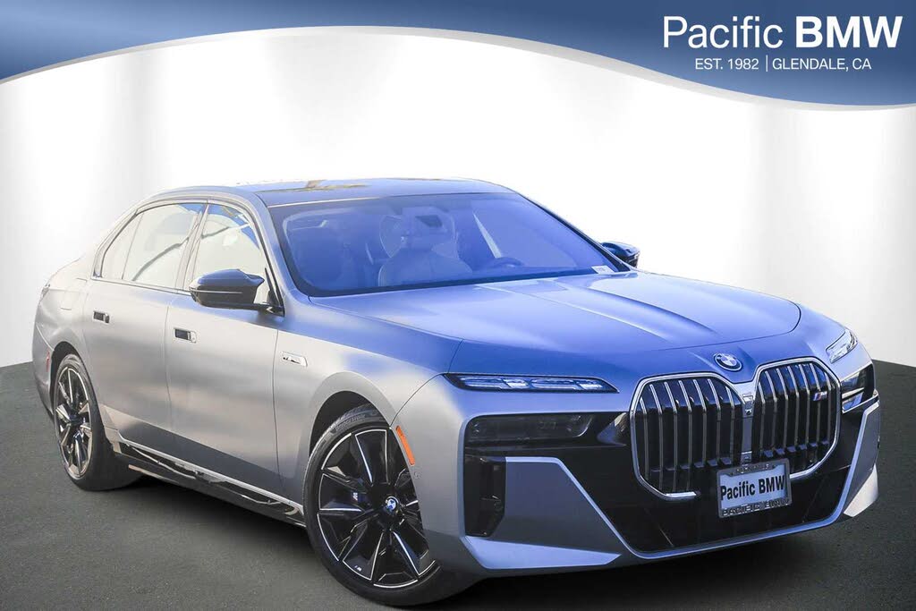 2025 BMW i7 M70 AWD