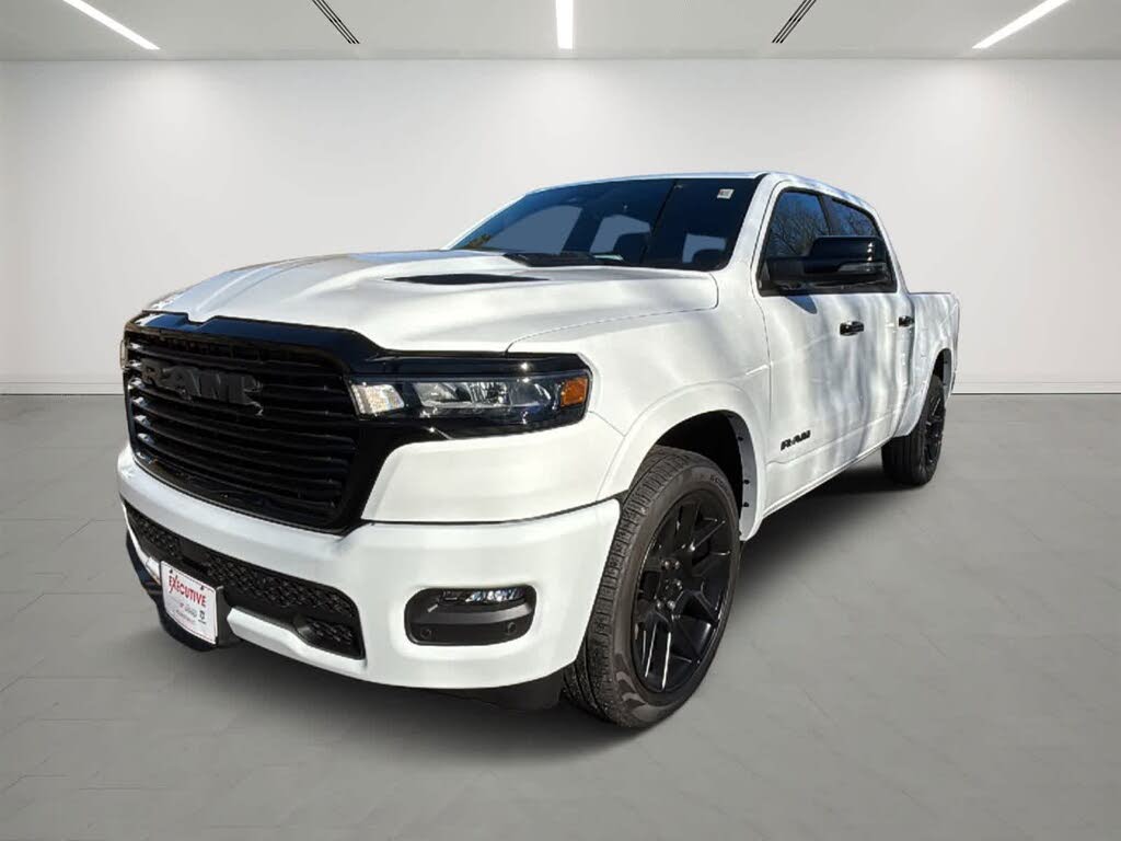 2026 RAM 1500 Laramie Crew Cab 4WD